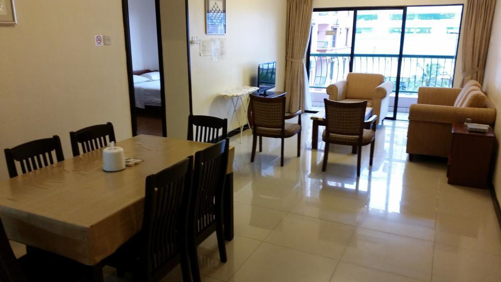 Marina Court Kota Kinabalu- Bigger Group Stay Together- 6 Bedroom Apartments חדר תמונה
