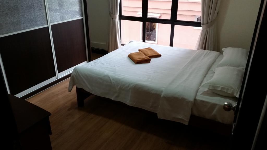 Marina Court Kota Kinabalu- Bigger Group Stay Together- 6 Bedroom Apartments חדר תמונה