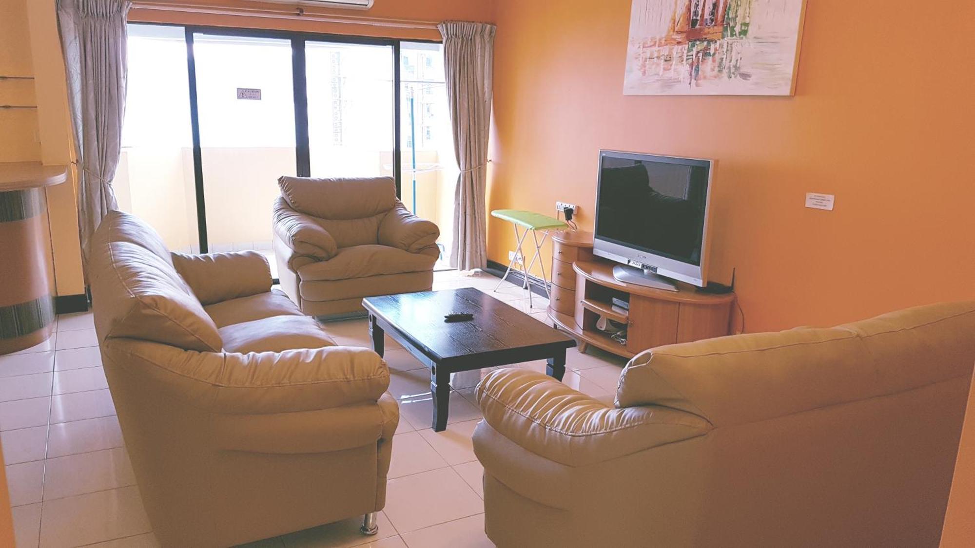 Marina Court Kota Kinabalu- Bigger Group Stay Together- 6 Bedroom Apartments מראה חיצוני תמונה