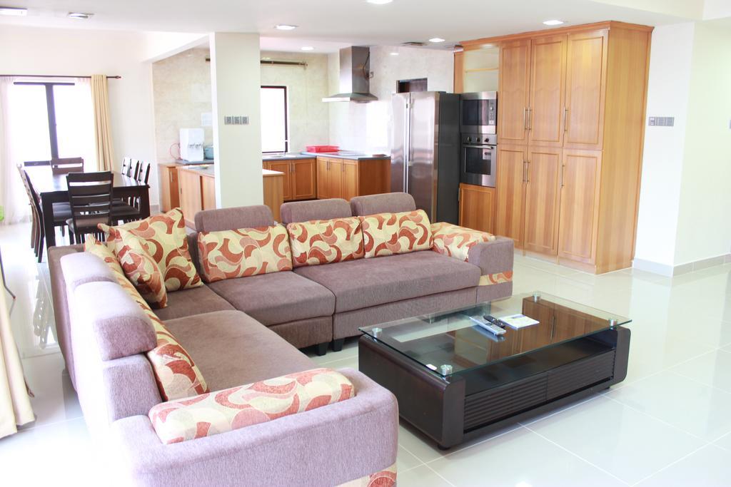 Marina Court Kota Kinabalu- Bigger Group Stay Together- 6 Bedroom Apartments מראה חיצוני תמונה