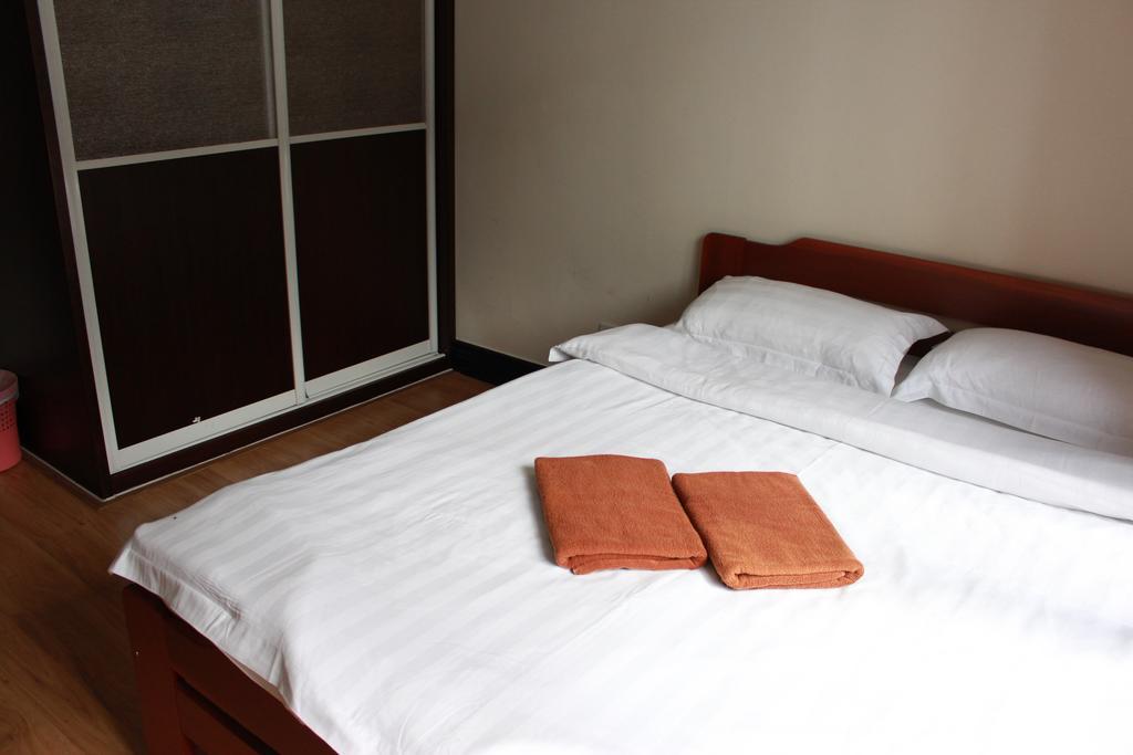 Marina Court Kota Kinabalu- Bigger Group Stay Together- 6 Bedroom Apartments חדר תמונה